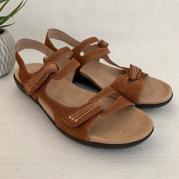 Trotters, Katarina Cognac Leather Strap Sandals Woman’s 7.5M - Picture 1 of 14